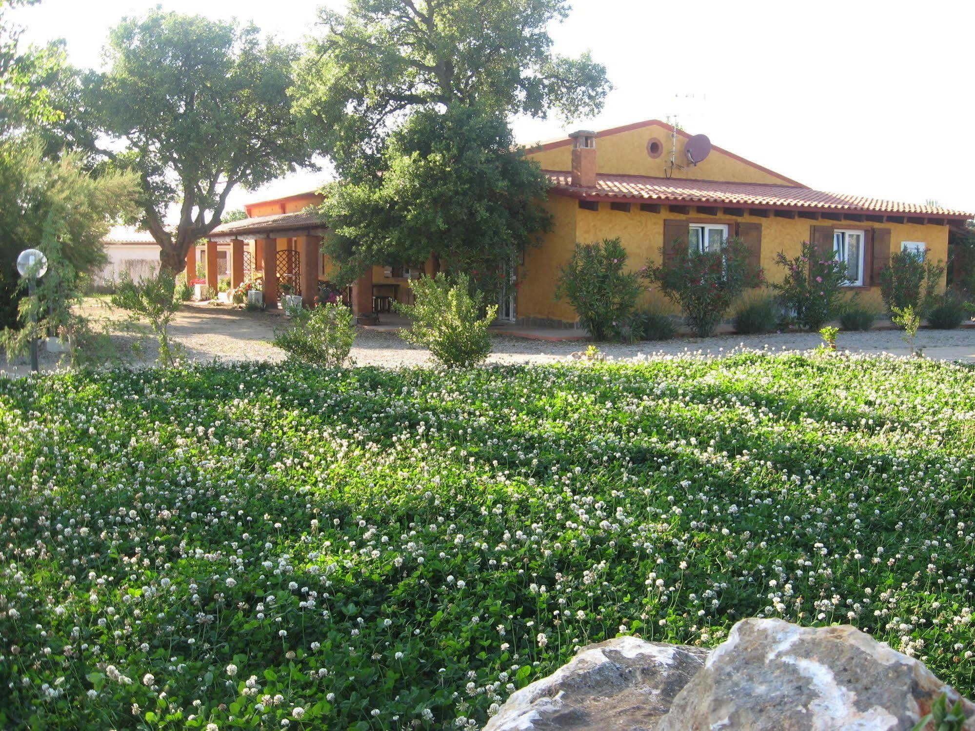 Agriturismo La Barca In Secca Olmedo Εξωτερικό φωτογραφία