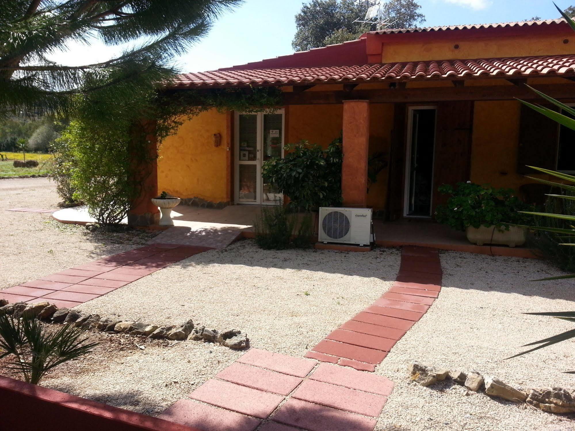 Agriturismo La Barca In Secca Olmedo Εξωτερικό φωτογραφία