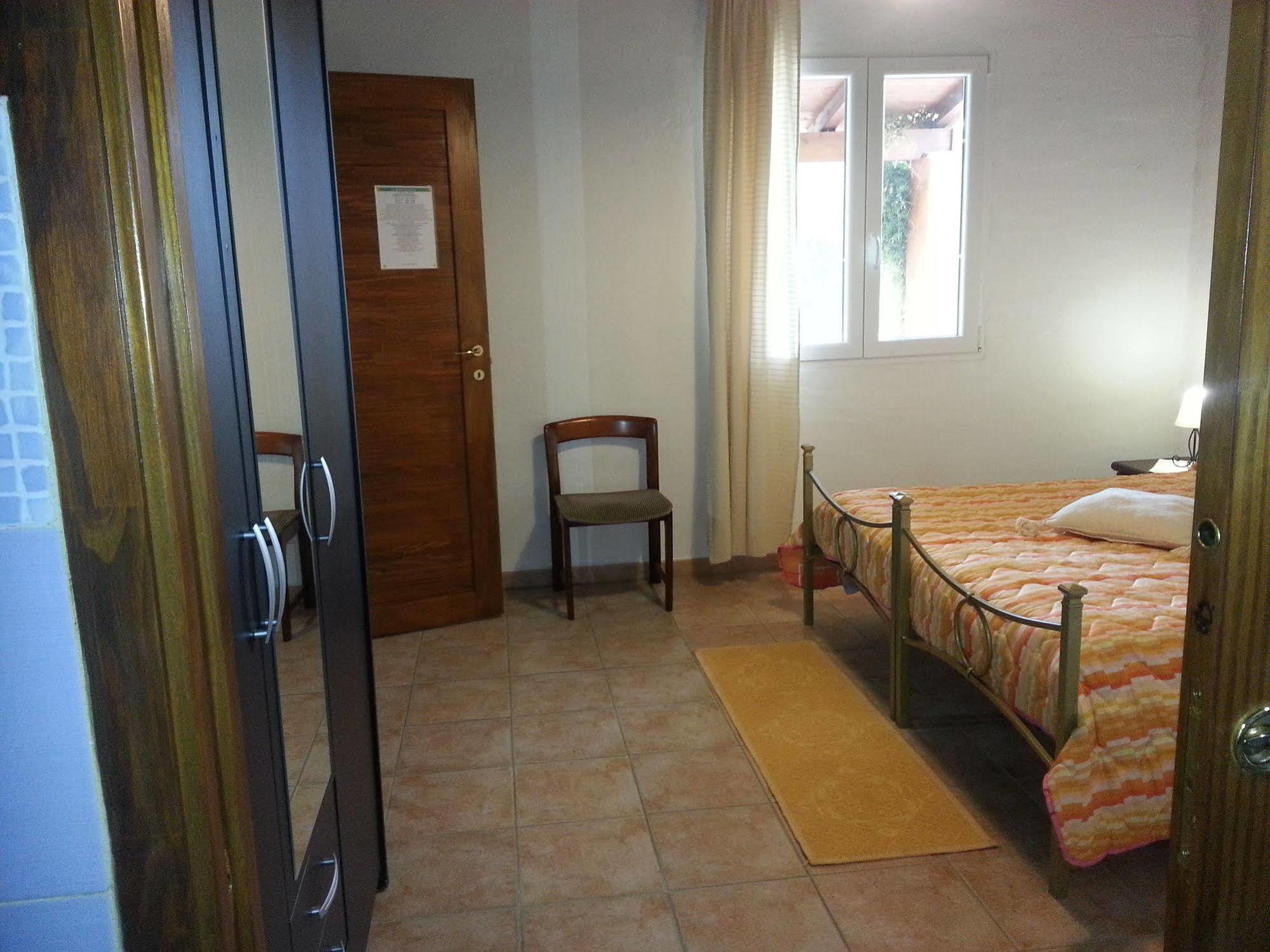Agriturismo La Barca In Secca Olmedo Εξωτερικό φωτογραφία